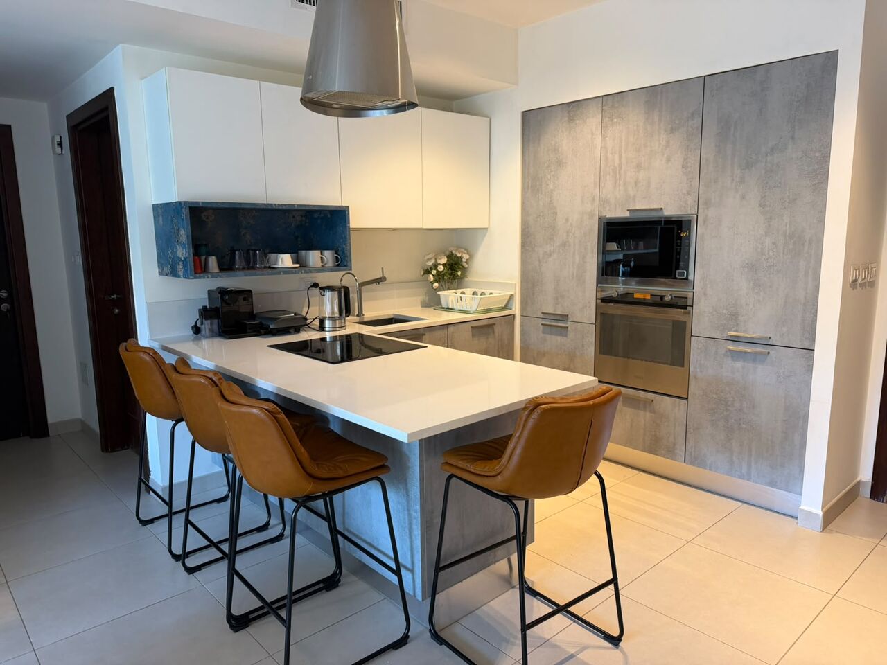 Abdoun, Apartments, Flats, Houses & Villas, JOD 12000/year,  Furnished,  2 BR,  90 Sq. Meter,  Furnished Apartment For Rent In Abdoun