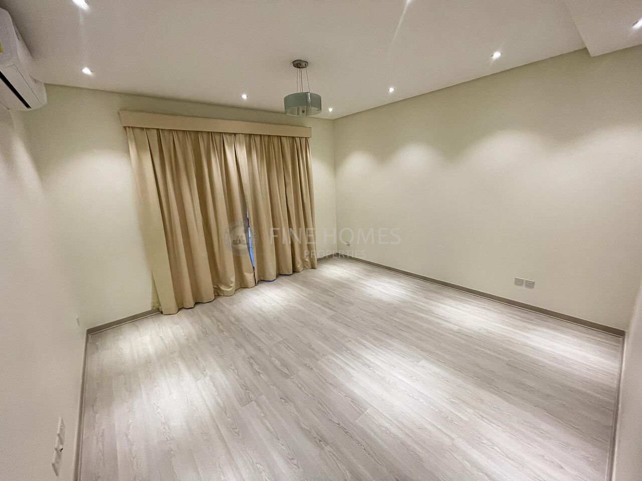 Manama, Villas, BHD 600,  300 Sq. Meter,  Inclusive | Private Backyard | Modern And Semi Furnished