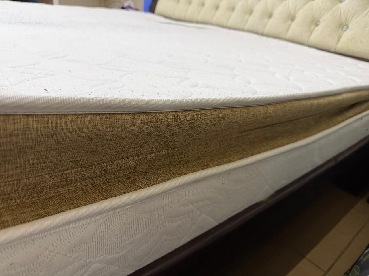 Riyadh, Furniture, SAR 250,  Mattress (220cm*220cm) Used King Size Mattress Available For Sale In Good Condition.