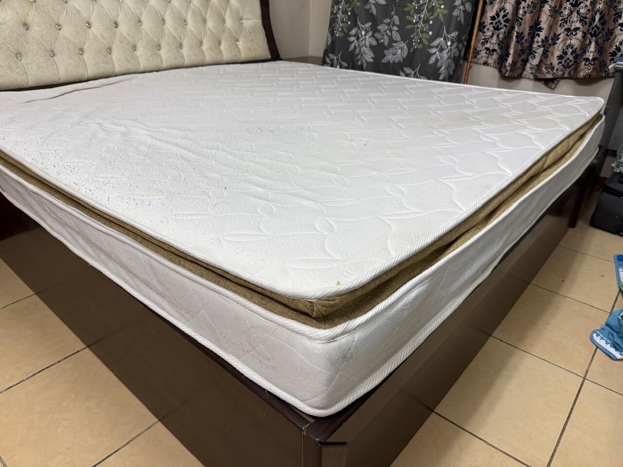 Riyadh, Furniture, SAR 250,  Mattress (220cm*220cm) Used King Size Mattress Available For Sale In Good Condition.