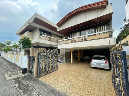 Bangkok, Real Estate For Sale, THB 31500000,  6 BR,  148 Sq. Feet,  Land For Sale, Good Location, Size 148 Sq M., Plus Baan Inthamara 1, Sutthisan, Soi