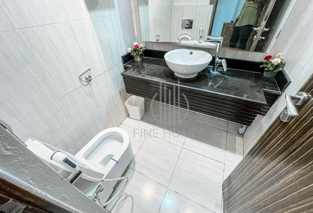 Manama, Offices, BHD 600,  120 Sq. Meter,  Calm, Professional Office 120 Or 240 SQM