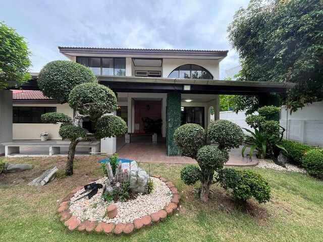 Bangkok, Villas, THB 90000,  220 Sq. Feet,  For Rent, Detached House, Panya Village, Phatthanakan 30, Near BTS On Nut, Near Motorway