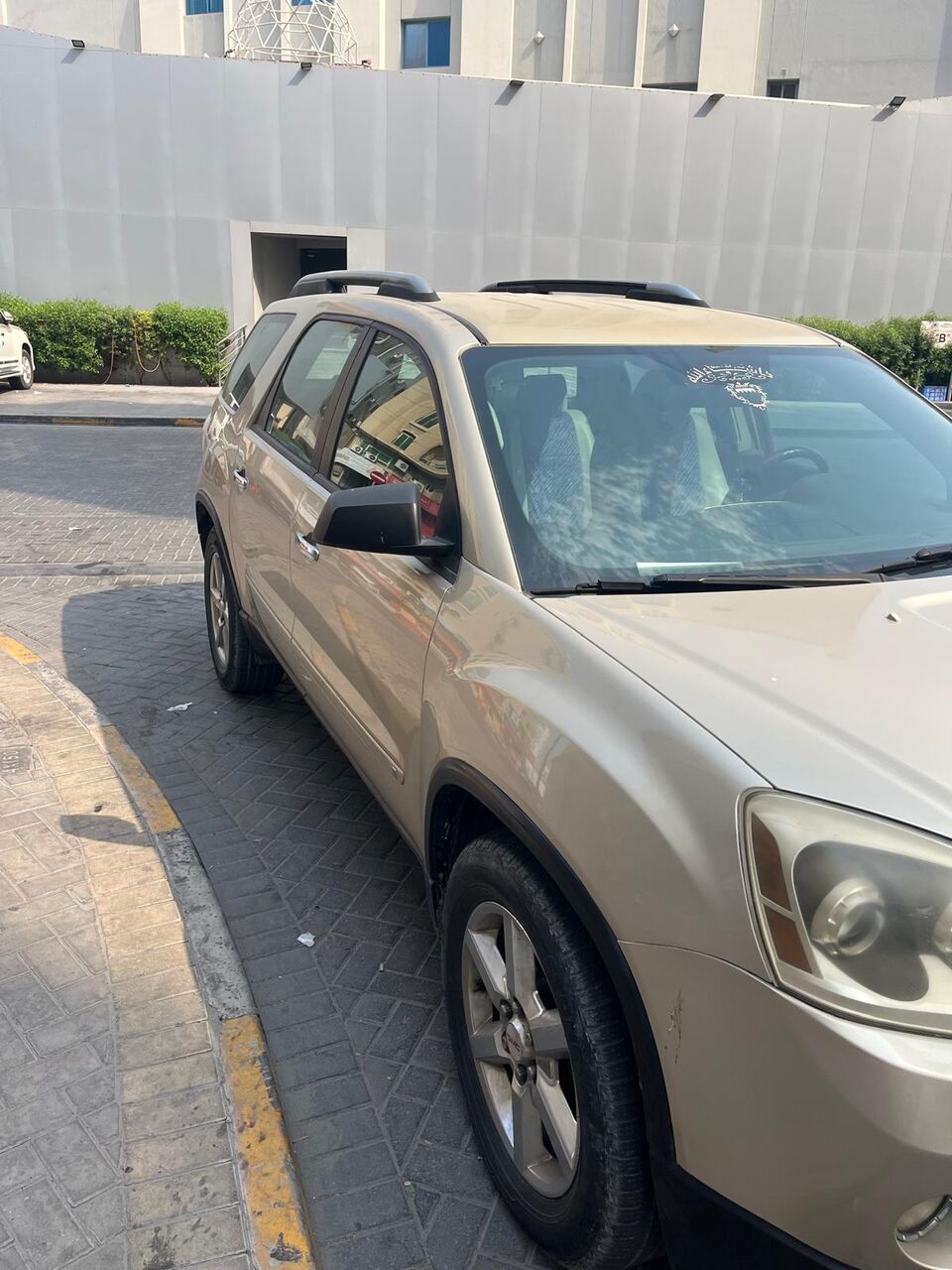Manama, Vehicles, Cars & Trucks , BHD 1000,  Gmc Acadia,  2009,  Automatic,  130000 KM,   Passing Till June 2027, Good Condition, AC Working