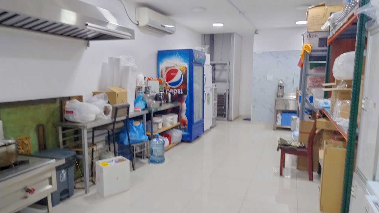 Manama City Centre, Shops, BHD 15000,  90 Sq. Meter,  Donut Shop For Sale &ndash; Great Business Opportunity Negotiable