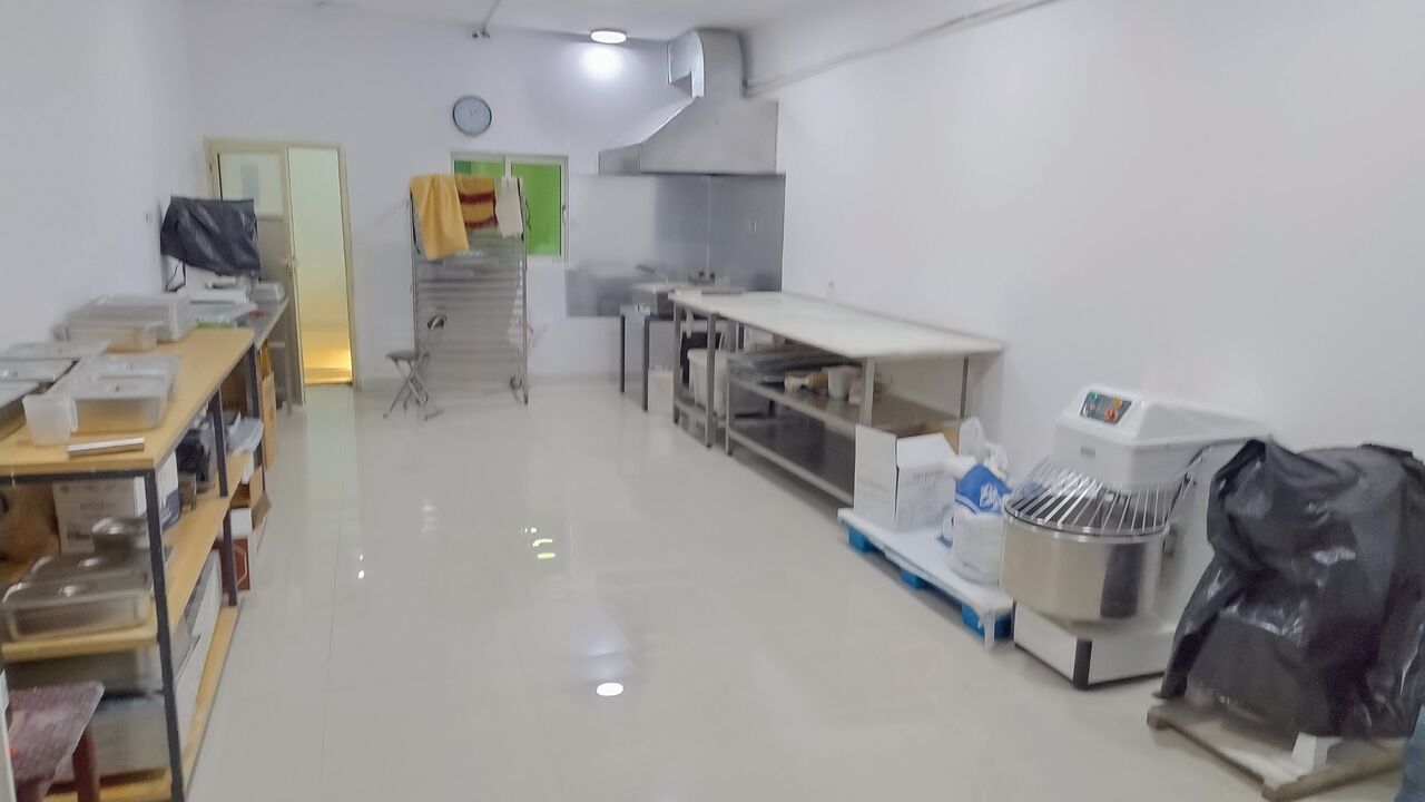 Manama City Centre, Shops, BHD 15000,  90 Sq. Meter,  Donut Shop For Sale &ndash; Great Business Opportunity Negotiable