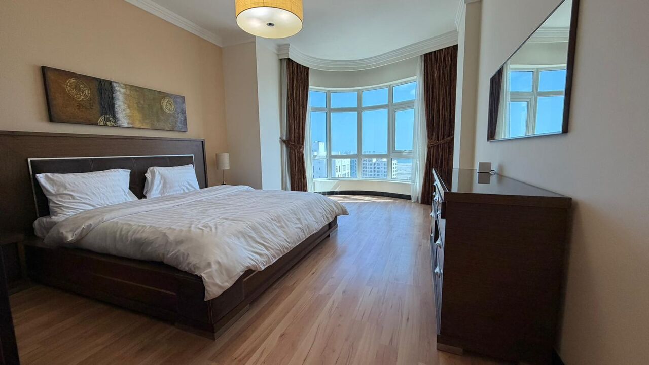 Juffair, Apartments, Flats, Houses & Villas, BHD 550/month,  Furnished,  2 BR,  Sea View  Apartment For Rent In Juffair