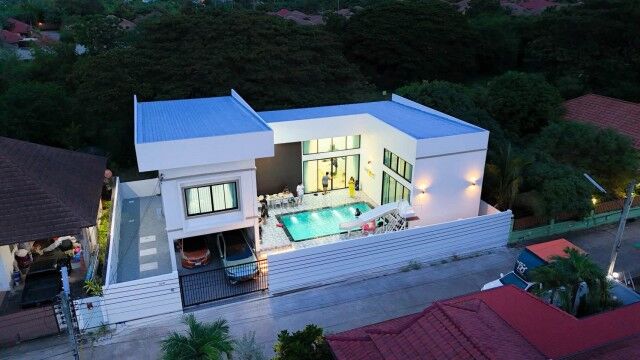 Bangkok, Real Estate For Sale, THB 8990000,  4 BR,  100 Sq. Feet,  Pool Villa For Sale With Business  Near The Sea, Na Jomtien Beach, 3.5 Km., With Business.