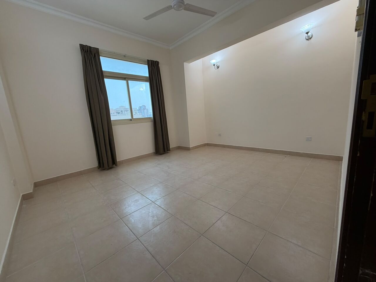 Umm Al Hassam, Apartments, Flats, Houses & Villas, BHD 280/month,  3 BR,  Semi-Furnished Apartment For Rent In Um Al Hassam | Balcony