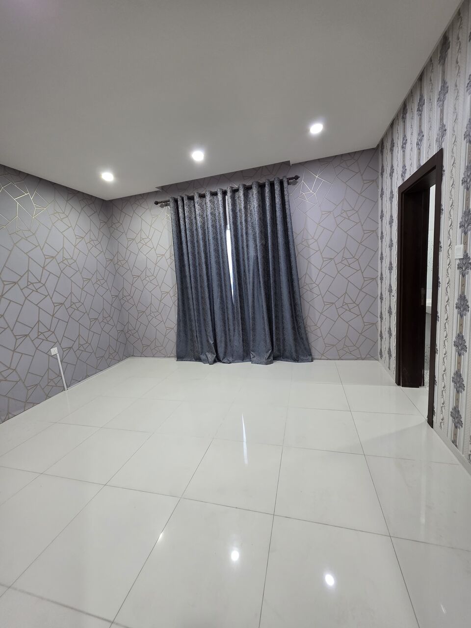 Hidd, Apartments, Flats, Houses & Villas, BHD 260,  2 BR,  Amazing Price For A Flat With Ewa In Hidd