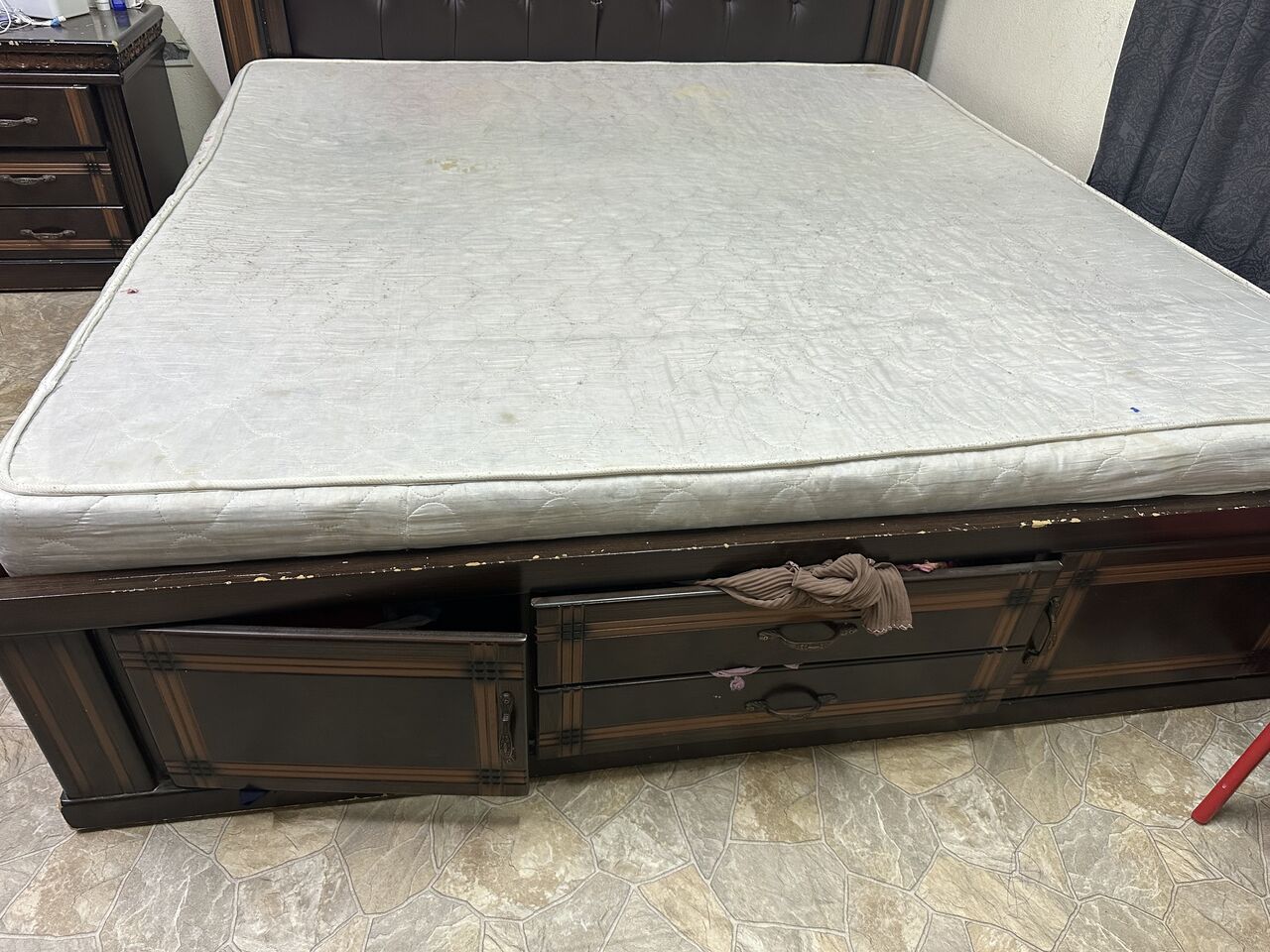Jubail, Furniture, SAR 200,  200X200 Mattress & 4 Piece Sofa