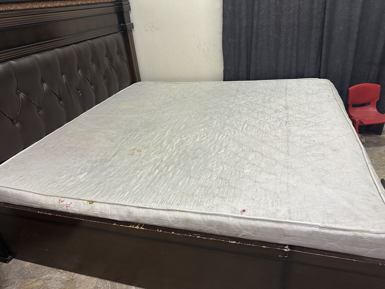 Jubail, Furniture, SAR 200,  200X200 Mattress & 4 Piece Sofa