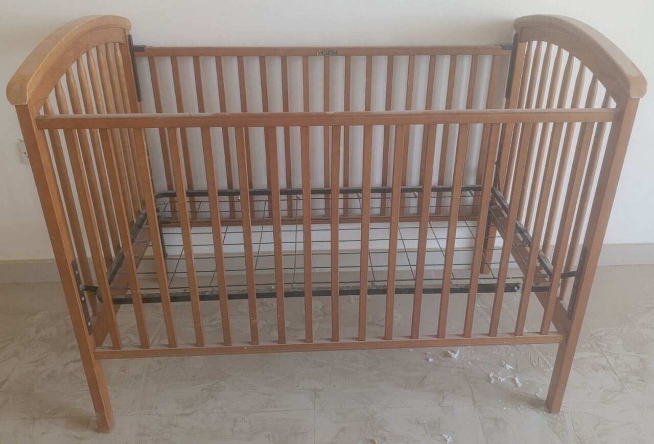 Sanad, Baby & Kid Stuff, BHD 15,  للبيع سرير اطفال مستعمل صناعة امريكية  ال