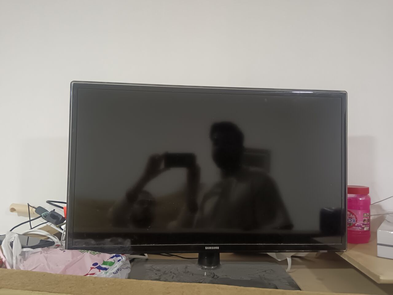 Jubail, Household Items, SAR 250,  Samsung TV 32" And Cooking Stove For Sale