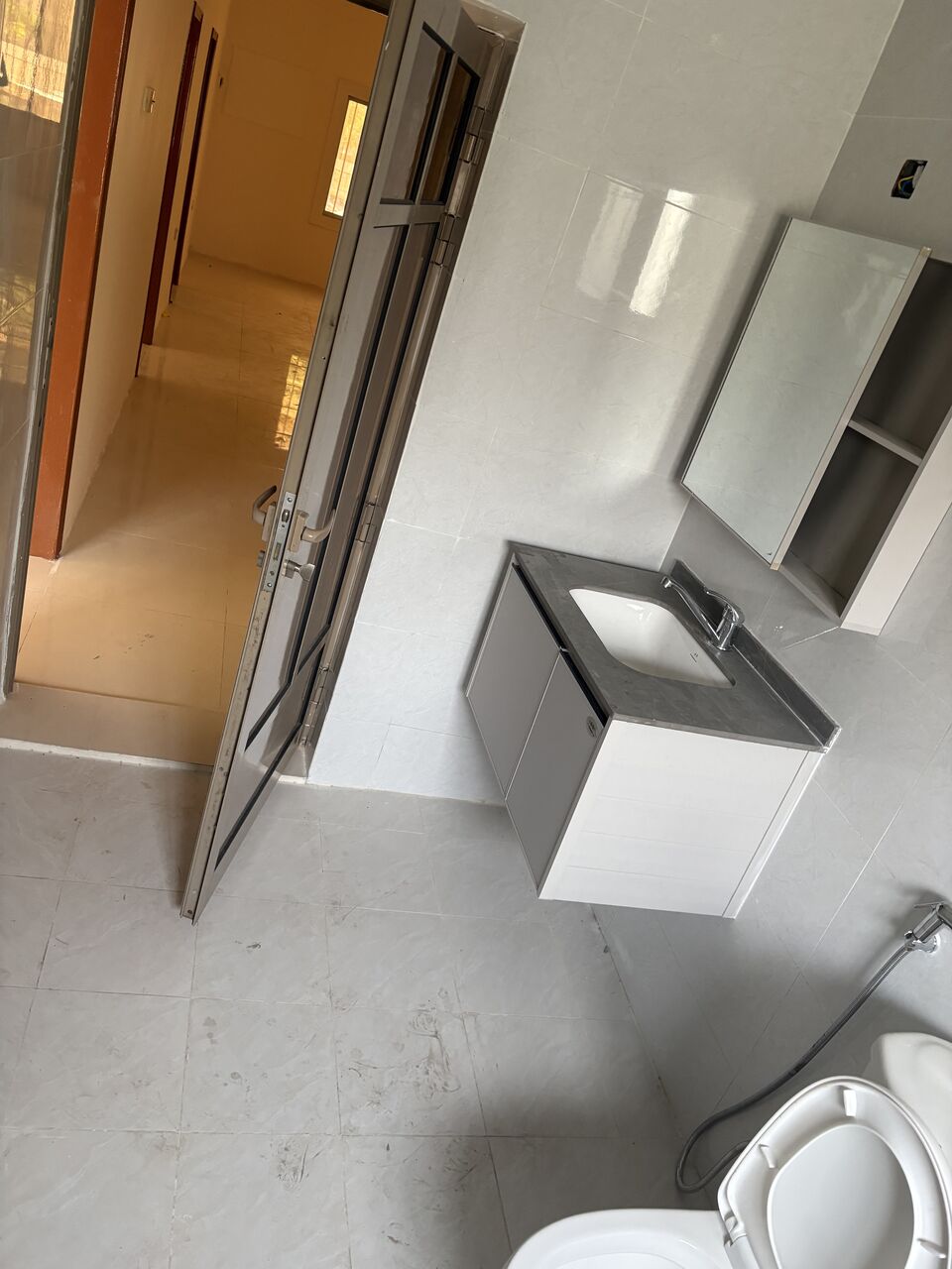 Zinj, Apartments, Flats, Houses & Villas, BHD 260/month,  4 BR,  19 Sq. Meter,  4 BHK Flat For Rent 250 BD Without EWA/zinj Area