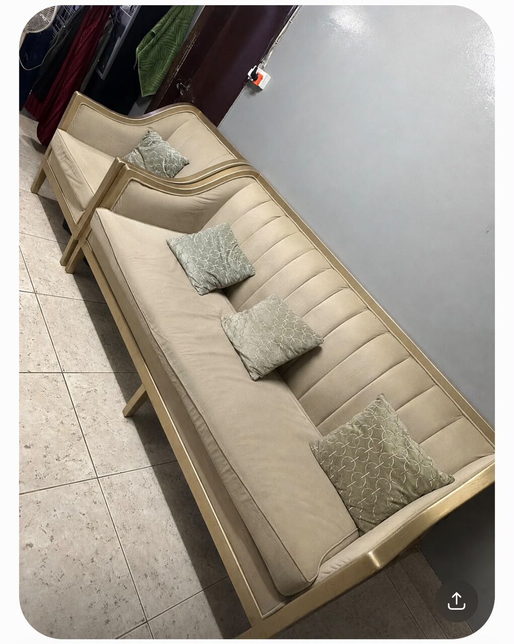 Riyadh, Furniture, SAR 300,  Selling A Spacious *11-seater Sofa Set* In Good Condition For