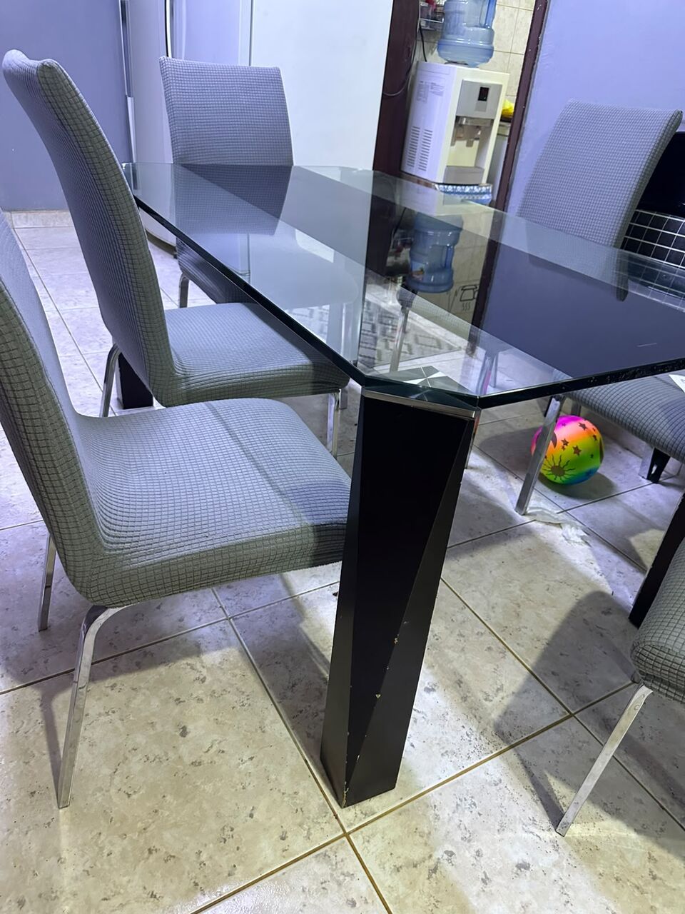 Riyadh, Furniture, SAR 350,  Selling A Dining Table With 6 Chairs