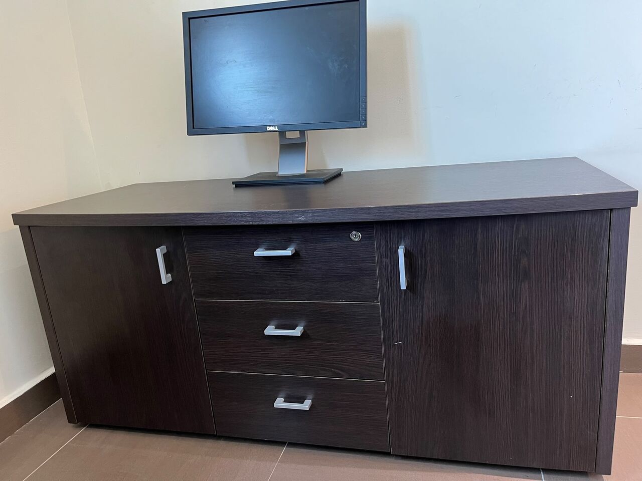 Zinj, Furniture, BHD 500,  Office Furniture For Sale