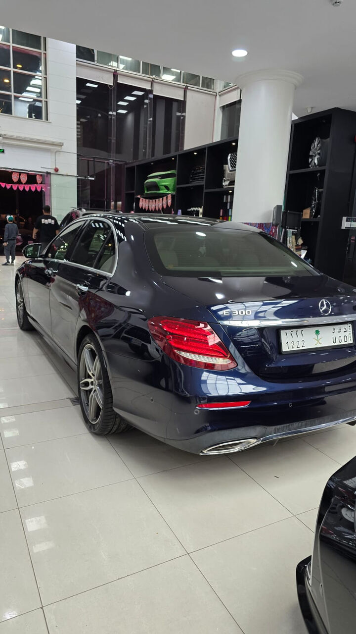 Riyadh, Vehicles, Cars & Trucks , SAR 132000,  Mercedes-Benz E,  2020,  Automatic,  29000 KM,  For Sale  300