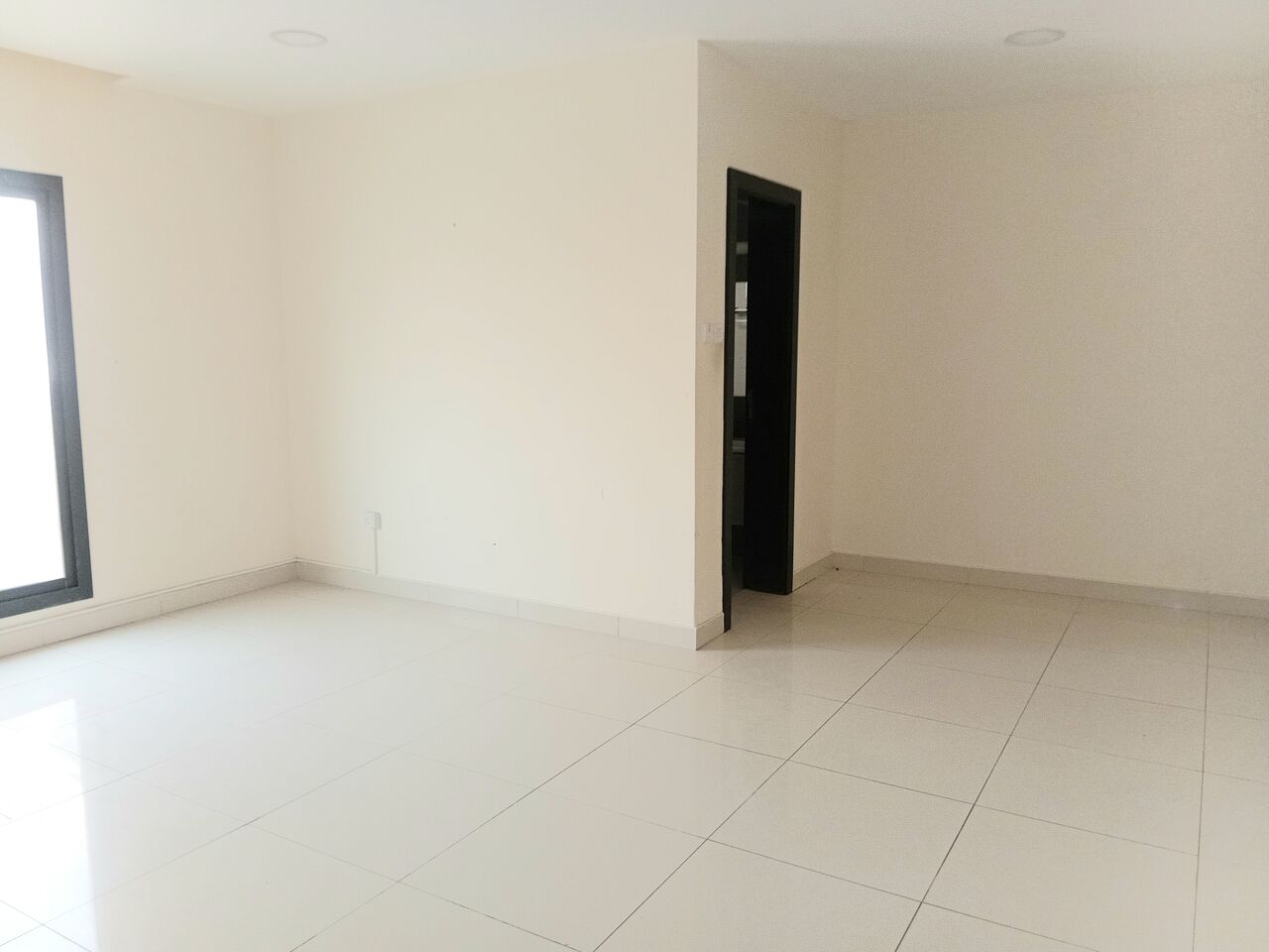 Tubli, Apartments, Flats, Houses & Villas, BHD 270/month,  Furnished,  3 BR,  3 BHK Apartment For Rent In Tubli Semi Funished With Split AC. Call N WhatsApp 36761304