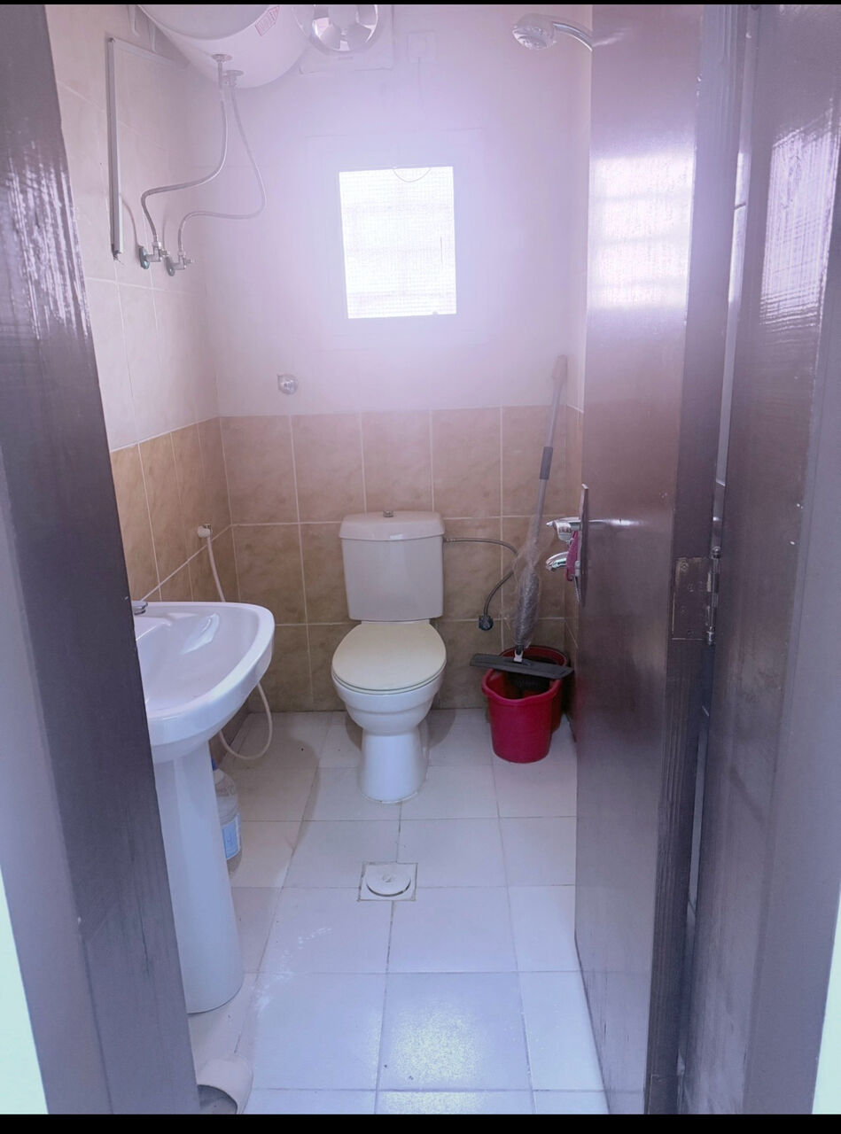 Yanbu, Rooms for Rent, SAR 800/month,  Offering A Furnished Room In My Apartment