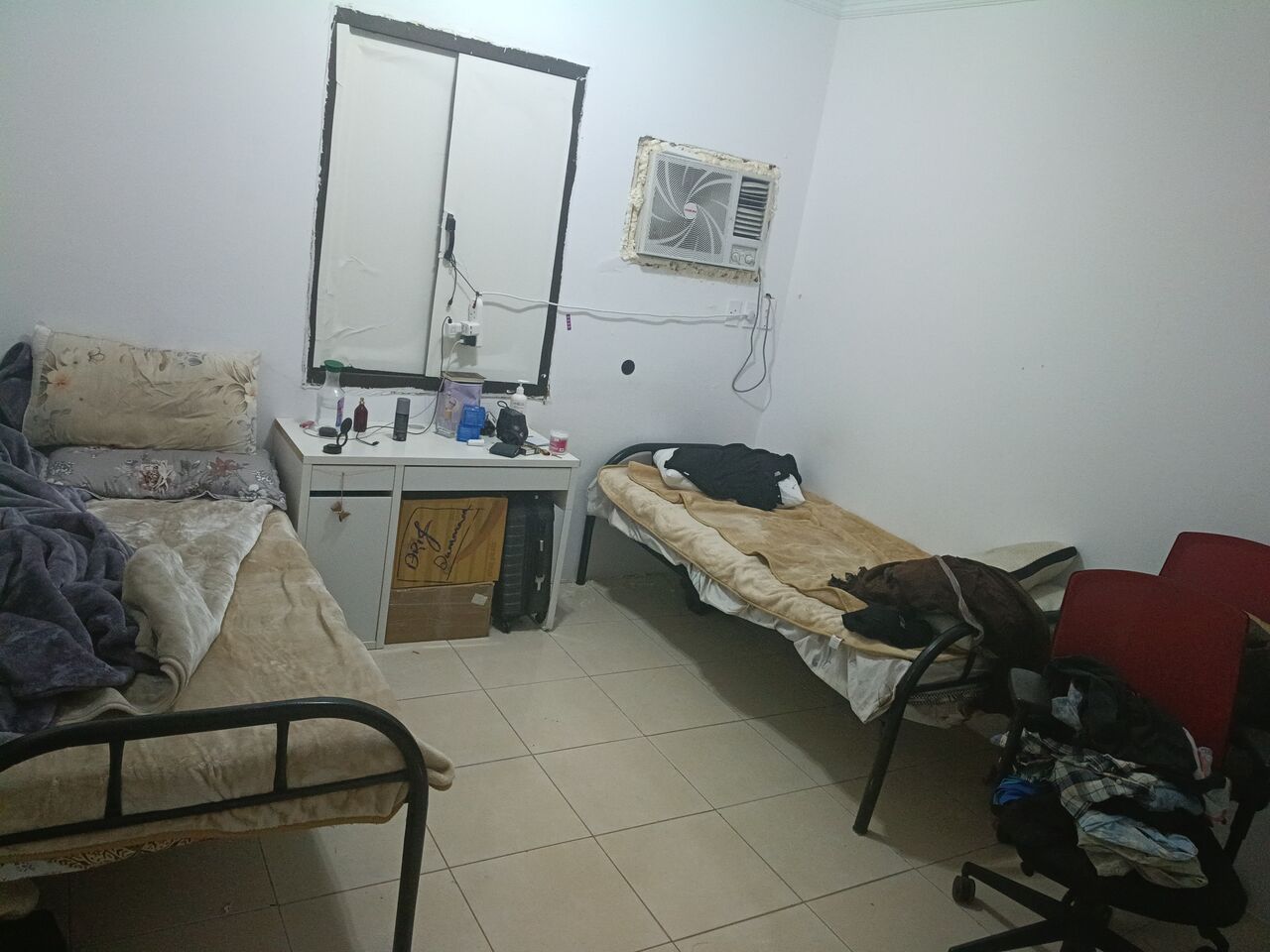 Riyadh, Air Conditioners, SAR 950,  FULLY FURNISHED ROOM AVAILABLE