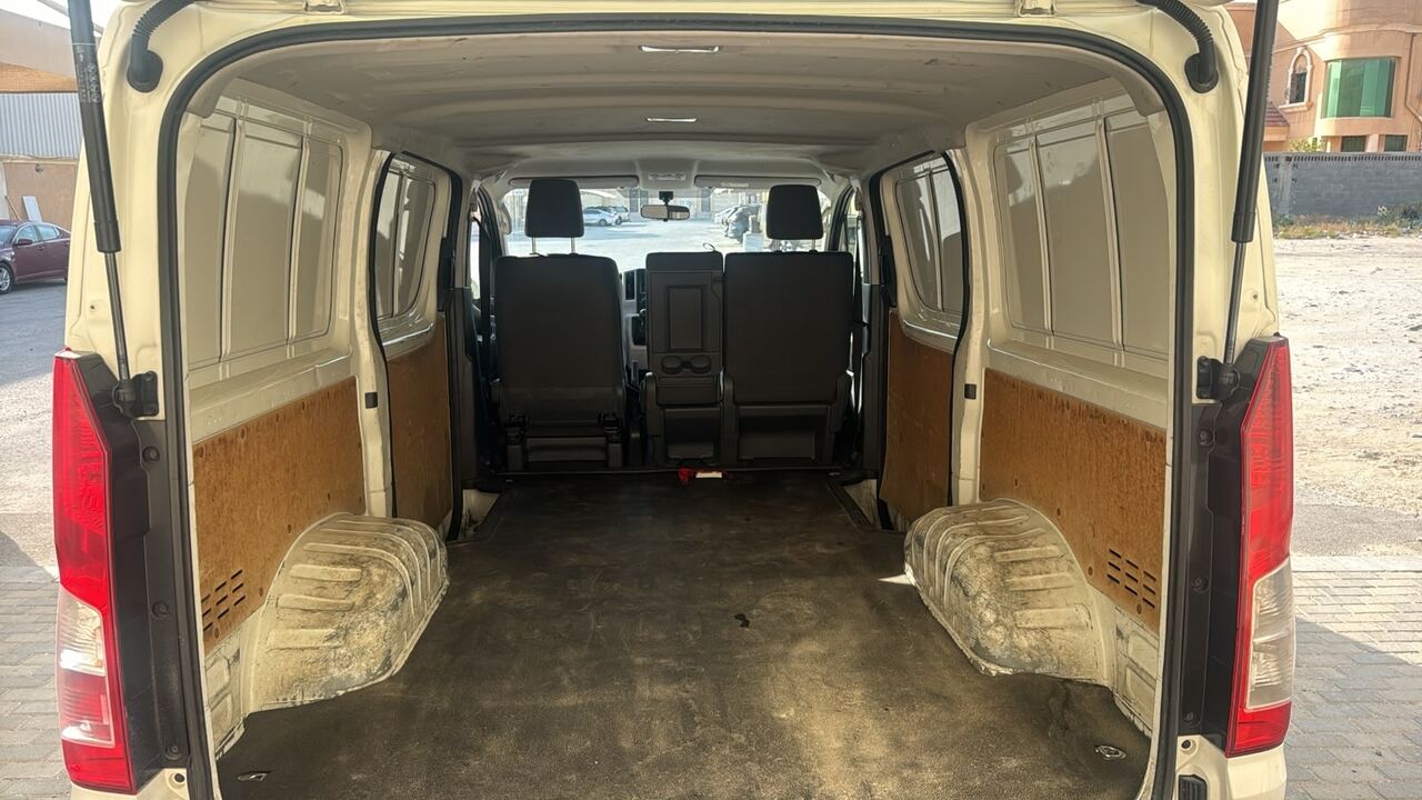 Dammam, Vehicles, Cars & Trucks , SAR 83500,  Toyota Hi-Ace,  2022,  Manual,  160000 KM,  Toyota Hiace  Cargo