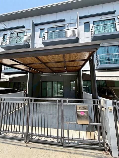 Bangkok, Real Estate For Sale, THB 3540000,  4 BR,  18 Sq. Feet,  3-story Townhome For Sale, Baan Klang Muang, Rama 9-On Nut, Along Motorway 7, Good