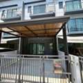 THB 3540000,  4 BR,  18 Sq. Feet,  3-story Townhome For Sale, Baan Klang Muang, Rama 9-On Nut, Along Motorway 7, Good
