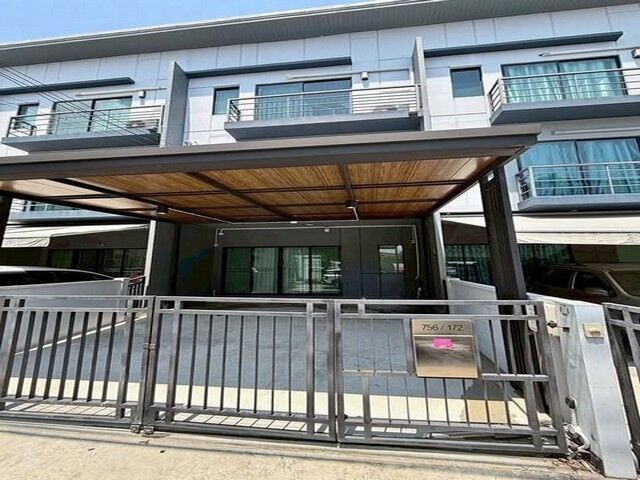 Bangkok, Real Estate For Sale, THB 3540000,  4 BR,  18 Sq. Feet,  Townhome For Sale, Baan Klang Muang Rama 9-On Nut Project, Near Airport Link Ban Thap