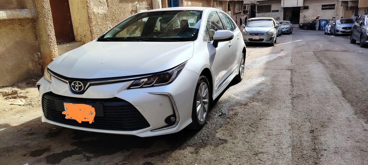 Riyadh, Vehicle Lease Transfer, Toyota Corolla 2.0XLI 2025 Model - White Lease Transfer On SNB Bank.