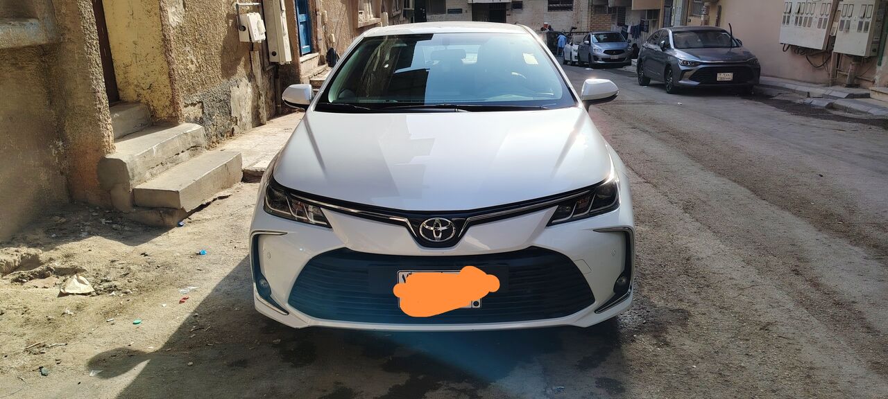 Riyadh, Vehicle Lease Transfer, Toyota Corolla 2.0XLI 2025 Model - White Lease Transfer On SNB Bank.