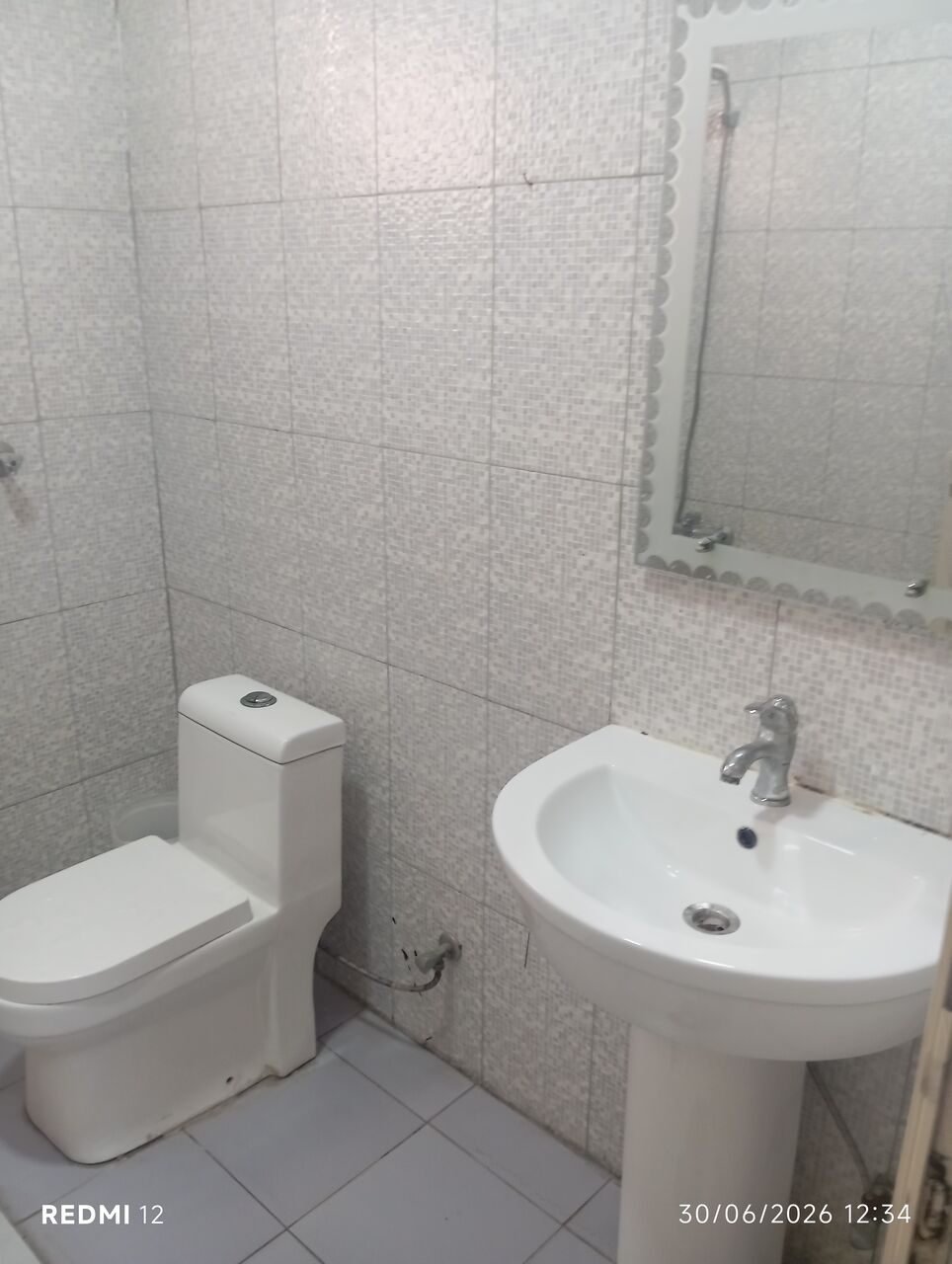Akrabia, Rooms for Rent, SAR 750/month,  120 Sq. Feet,  Single Room With Wash Room