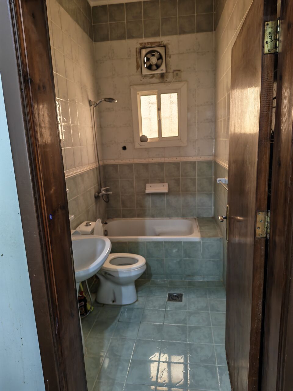 Yanbu, Rooms for Rent, SAR 750/month,  Furnished,  Offering Room For Executive Bachelor