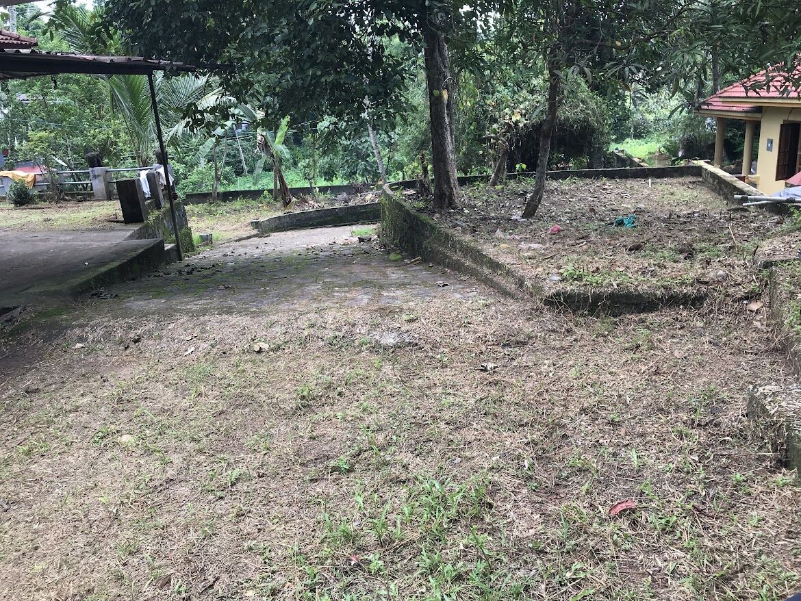 Manama, Real Estate For Sale, Two Bedroom House With 30 Cents Of Land For Sale In Thiruvalla, Kareelamukk, Kerala