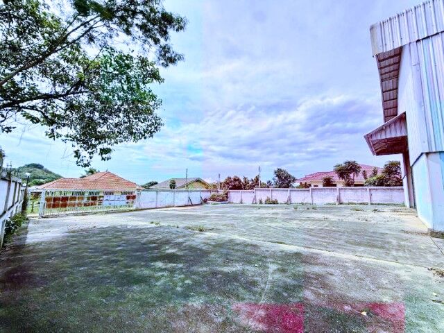 Bangkok, Villas, THB 38999,  400 Sq. Feet,  Warehouse For Rent With Crane, Lotus Pak Chong, 1.6 Km., Land Area 1 Rai 450 Sq M., 2