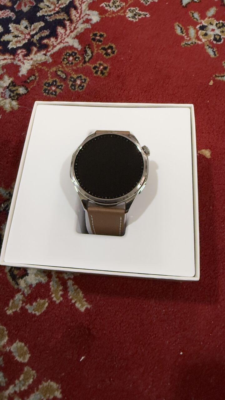 Dammam, Mobile Phones, SAR 6800,  Honor Magic V6 16GB/512GB &ndash; Like New &ndash; Purchased 26 July &ndash; Honor Watch 6 Included