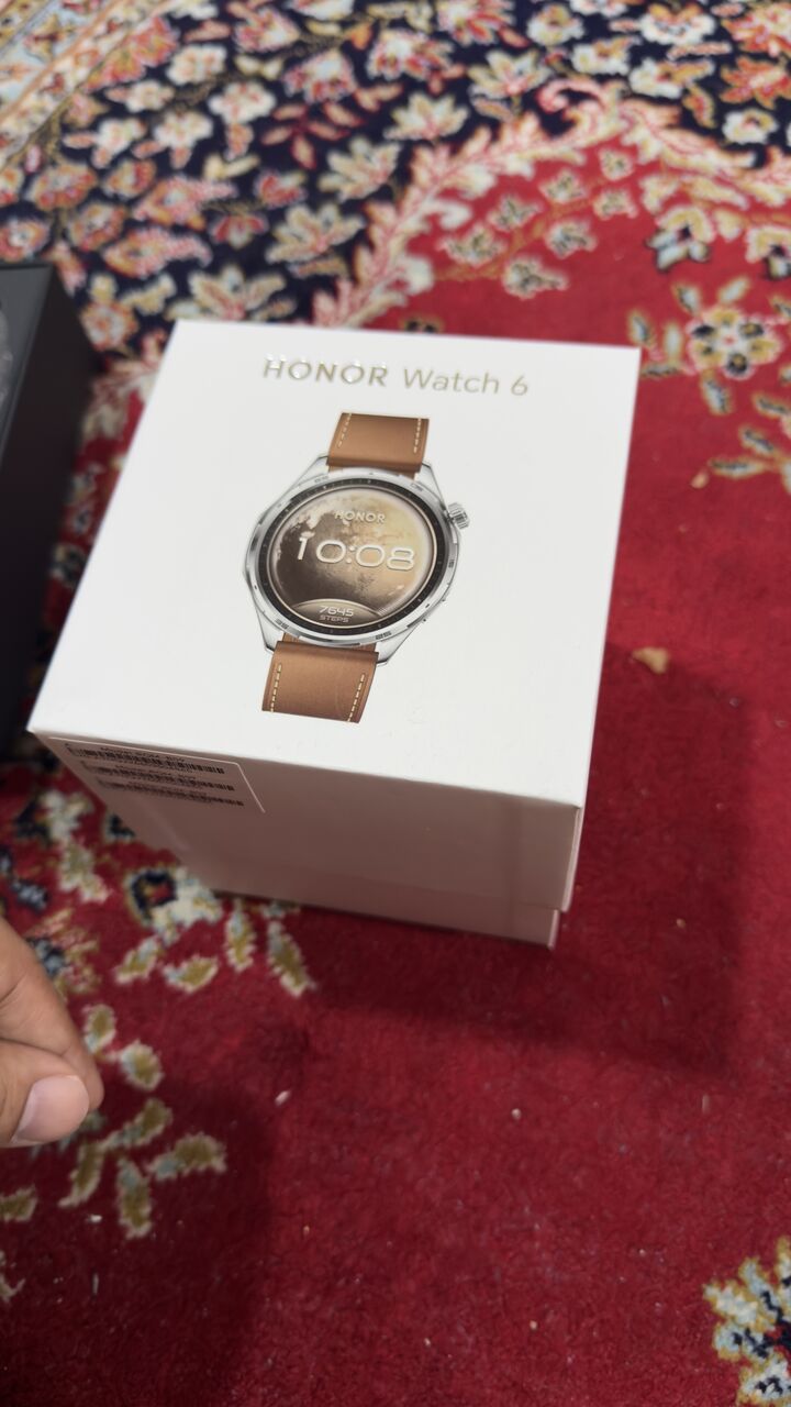 Dammam, Mobile Phones, SAR 6800,  Honor Magic V6 16GB/512GB &ndash; Like New &ndash; Purchased 26 July &ndash; Honor Watch 6 Included