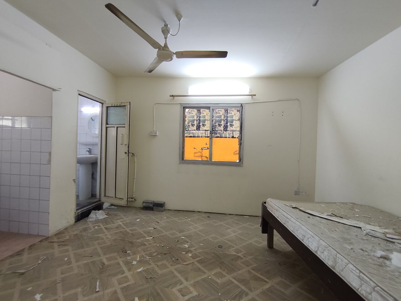 Hidd, Apartments, Flats, Houses & Villas, BHD 100/year,  1 BR,  Hidd:- 1Bhk Unfurnished Flat On Rent Close To Lulu