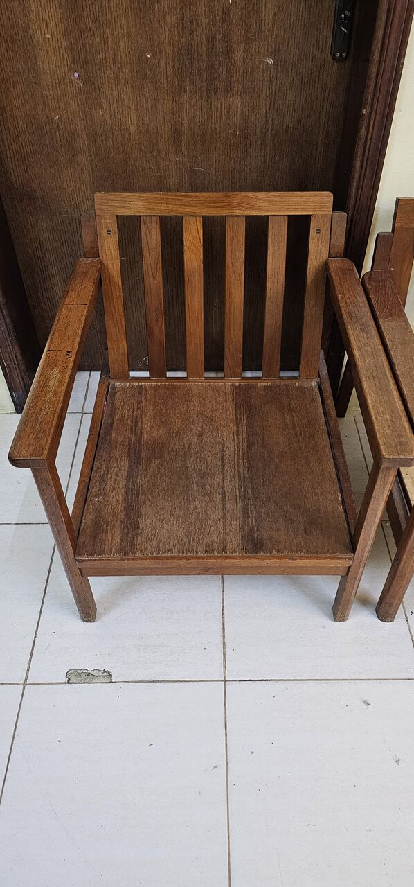 Jubail, Furniture, SAR 1,  Solid Wood Chair- Set Of 04 For Sale Near Puli Restaurant,Jubail.