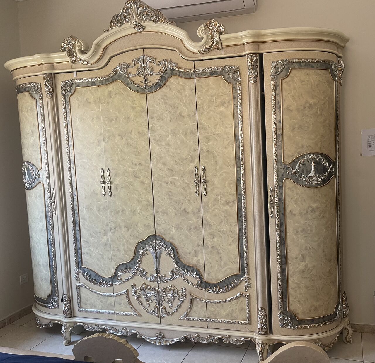 Khobar, Furniture, SAR 600,  Wardrobe And Vanity With Side Tables