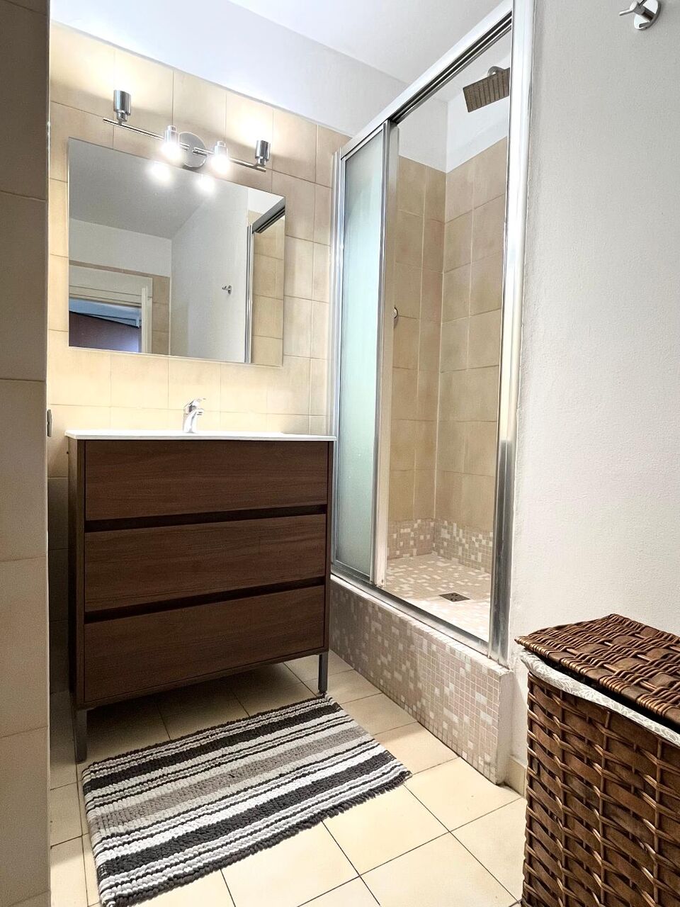 Milan, Apartments, Flats, Houses & Villas, EUR 1700/month,  Furnished,  2 BR,  130 Sq. Meter,  LEGNANO - North Milano Luxury Apartment For Rent