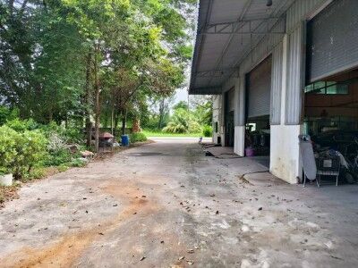 Bangkok, Villas, THB 100000,  1500 Sq. Feet,  Warehouse For Rent With House In Phanat Chonburi Warehouse Ready For Use, 1,600 Sq M., 1