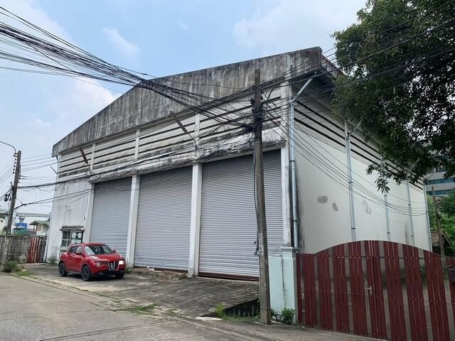 Bangkok, Villas, THB 110000,  151 Sq. Feet,  Warehouse For Rent, 437 Sq M., Chaengwattana Road, Lak Si, Near MRT Government Center