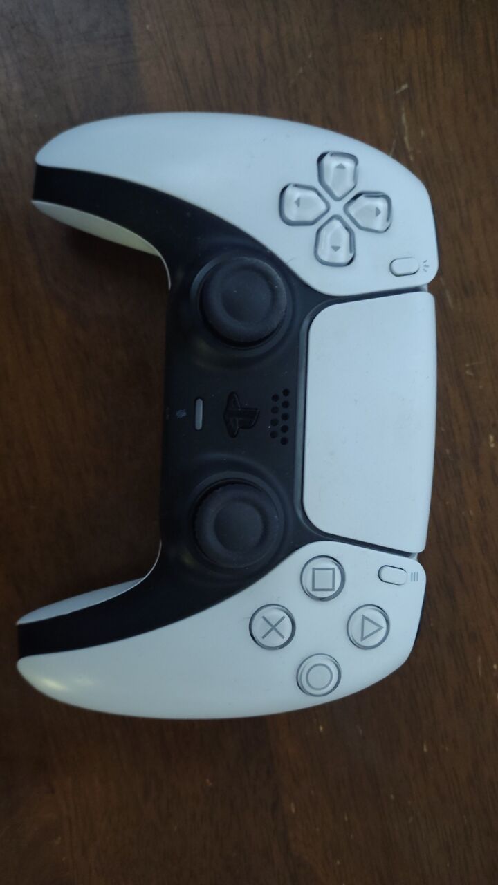 Jubail, Video Games, SAR 2500,  Playstation 5 825GB With Controller + Extra Controller
