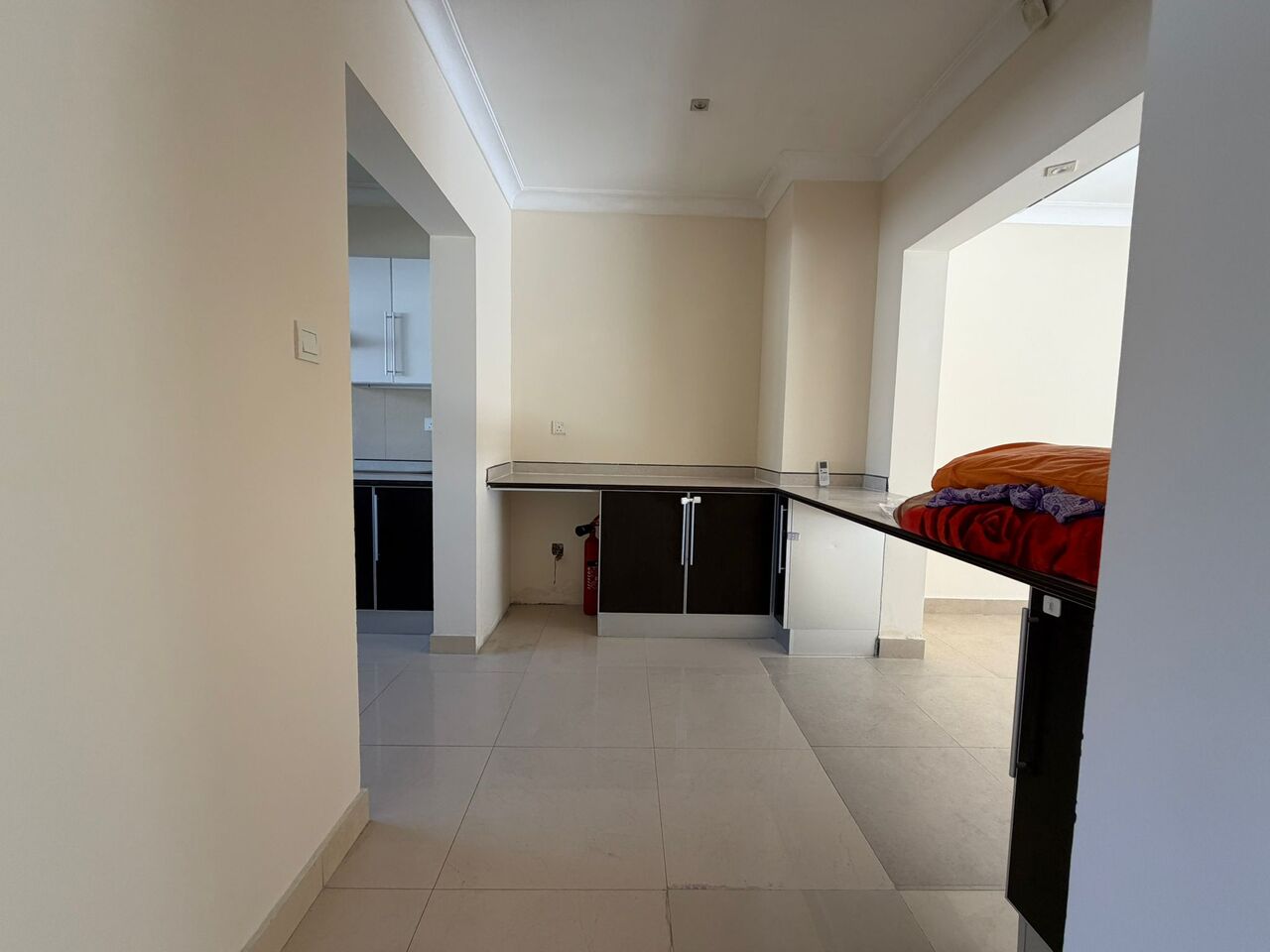 Juffair, Villas, BHD 500,  3BR Semi-Furnished Townhouse For Rent In Juffair