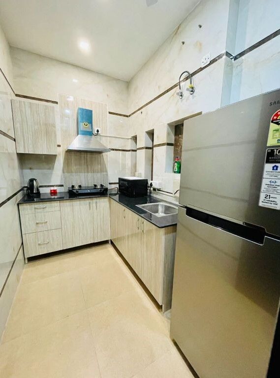 Gurgaon, Apartments, Flats, Houses & Villas, INR 4000/day,  Furnished,  1 BR,  450 Sq. Feet,  One Bedroom Apartment DLF Cyber City