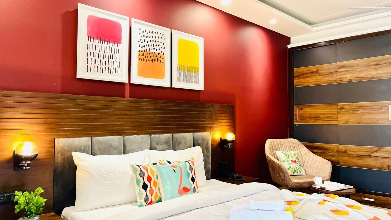 Gurgaon, Apartments, Flats, Houses & Villas, INR 4200/day,  Furnished,  345 Sq. Feet,  Luxury Studio Apartment Dlf Cyber City