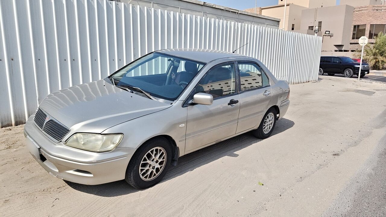 Riffa, Vehicles, Cars & Trucks , BHD 600,  Mitsubishi Lancer,  2003,  Automatic,  235000 KM,  Mitsubish Lancer  For Sale.