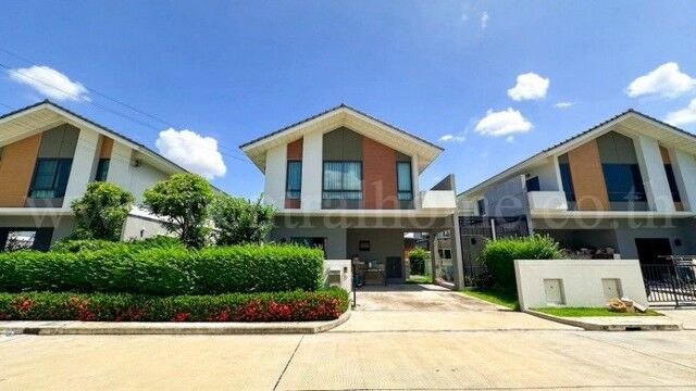 Bangkok, Real Estate For Sale, THB 6200000,  3 BR,  57 Sq. Feet,  Single House Perfect Place Ramintra - Wongwaen Kanchana Phase 3 Latest